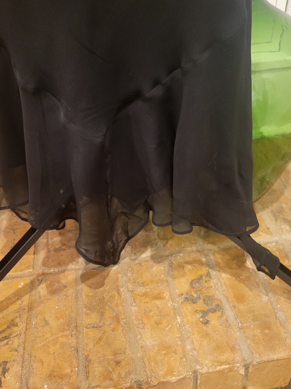 Robbie Bee 100% Silk Black V-Neck Maxi Dress - Picture 4 of 5